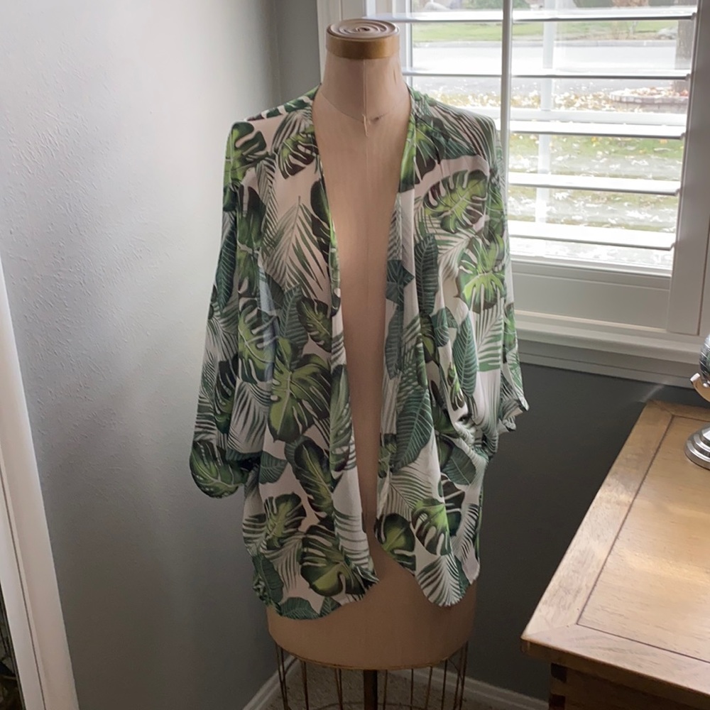 Sheer Greenleaf shrug